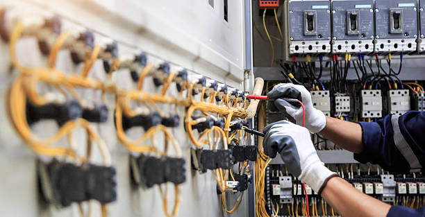Professional Electrician technician working in Dallastown, PA